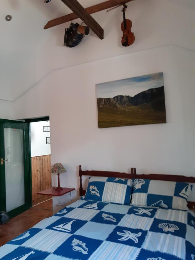 Back2Roots - Beautifully Restored Cottage, Doochary Экстерьер фото